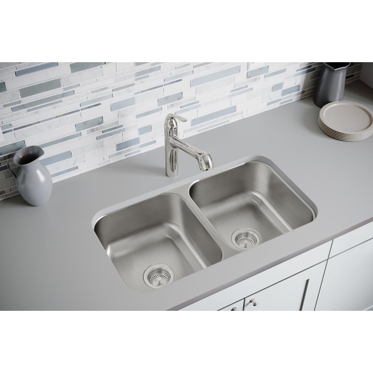 Elkay Dayton Stainless Steel 31-3/4" x 18-1/4" x 8", Equal Double Bowl Undermount Sink DXUH3118