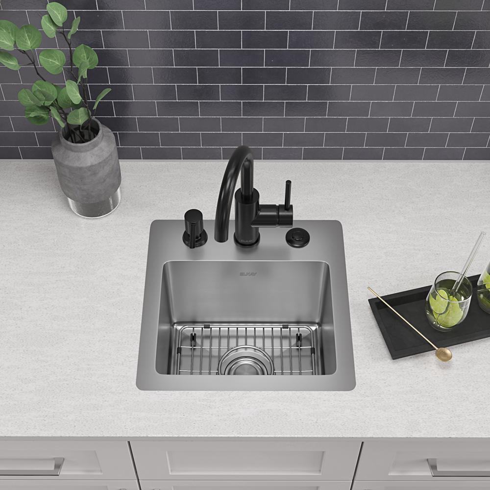 Elkay Crosstown 18 Gauge Stainless Steel 15" x 15" x 9" 3-Hole Single Bowl Dual Mount Bar Sink Kit ECTSR15159TBG3