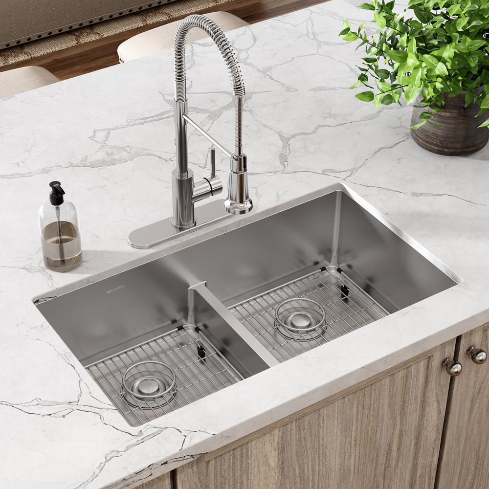 Elkay Crosstown 18 Gauge Stainless Steel 33" x 22" x 9" 3-Hole Equal Double Bowl Dual Mount Sink Kit with Aqua Divide ECTSRA33229TBG3