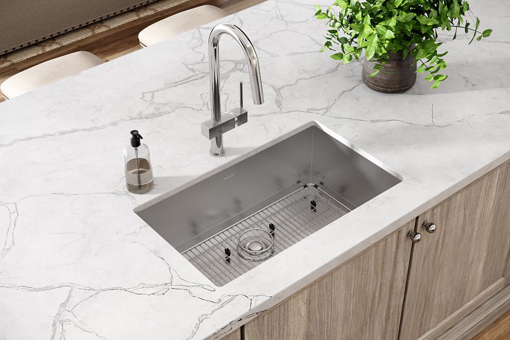 Elkay Crosstown 16 Gauge Stainless Steel 30-1/2" x 18-1/2" x 10" Single Bowl Undermount Sink Kit EFRU281610TC