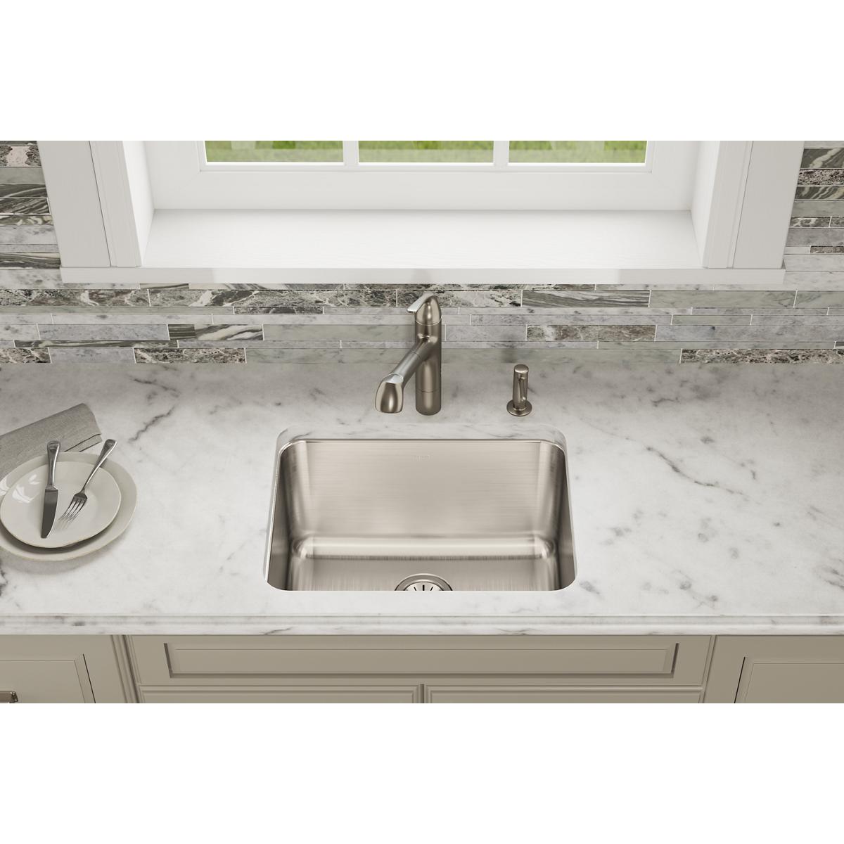 Elkay Lustertone Classic Stainless Steel 23-1/2" x 18-1/4" x 7-1/2", Single Bowl Undermount Sink ELUH2115