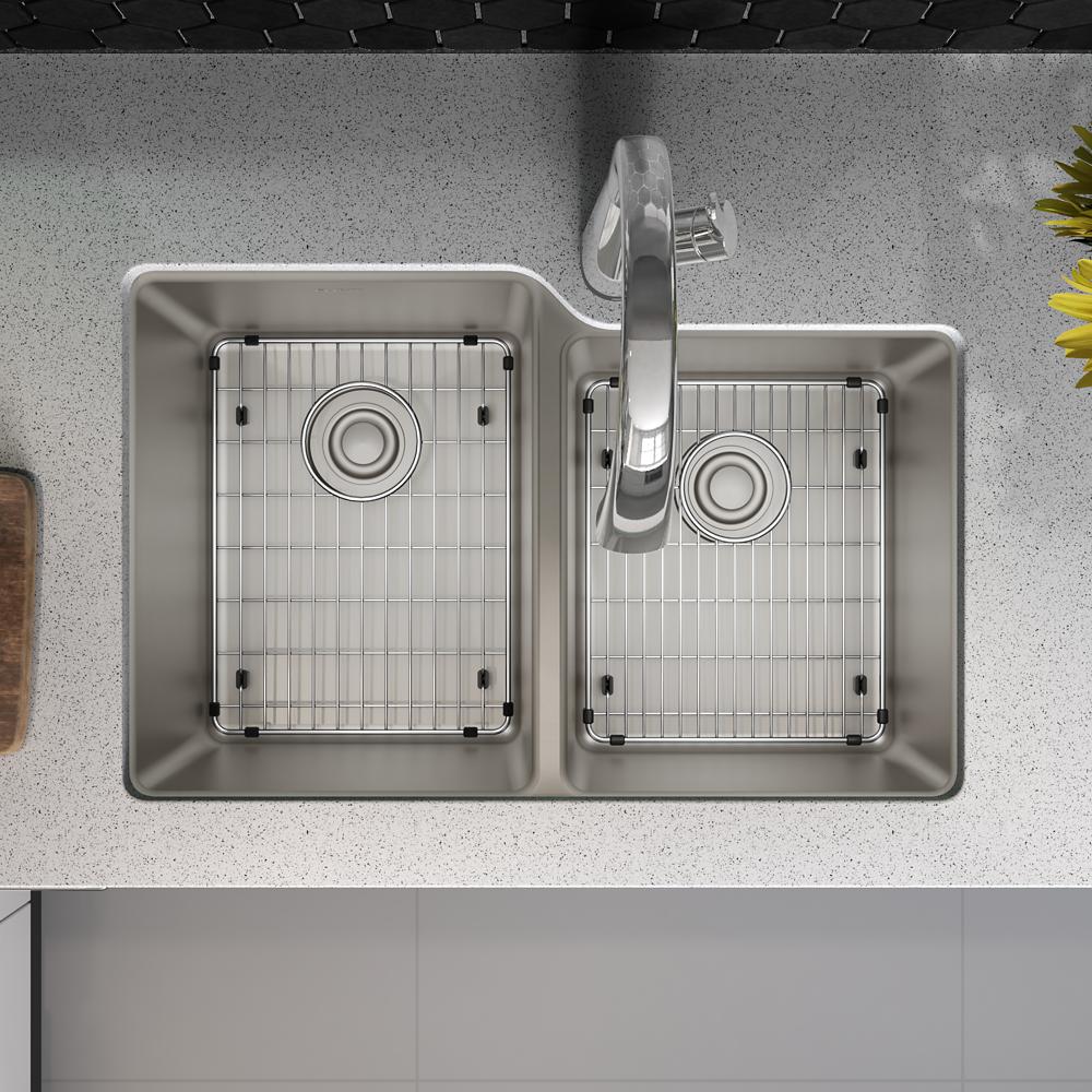 Elkay Lustertone Iconix 18 Gauge Stainless Steel 31-1/4" x 20-1/2" x 9" Offset 60/40 Bowl Undermount Sink Kit w/Filter Faucet ELUH3120RTFLC
