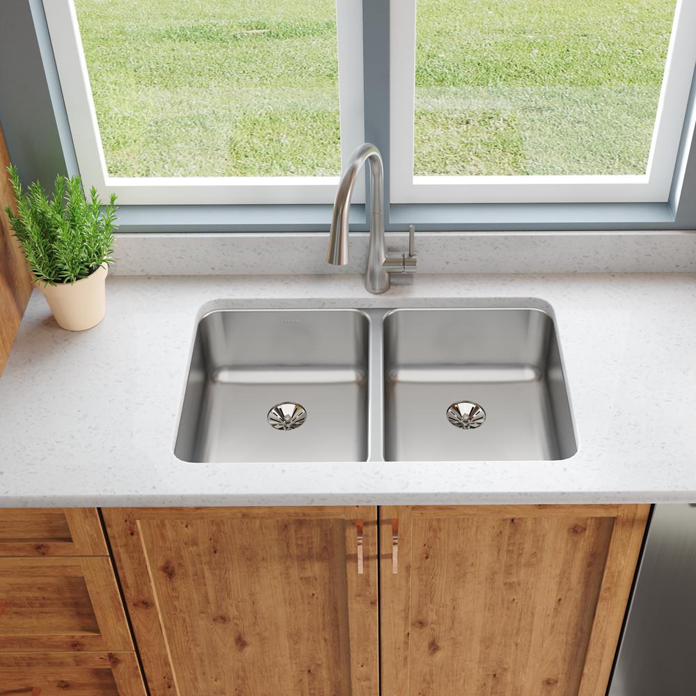 Elkay Lustertone Classic Stainless Steel 31-1/4" x 20" x 7-7/8" Double Bowl Undermount Sink with Perfect Drain ELUH3220PD