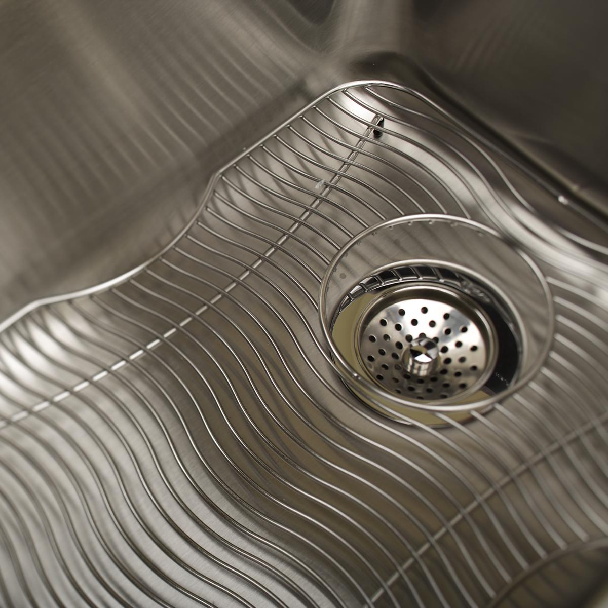 Elkay Lustertone Classic Stainless Steel, 16-1/2" x 20-1/2" x 9-7/8", Single Bowl Undermount Sink Kit ELUH141810DBG