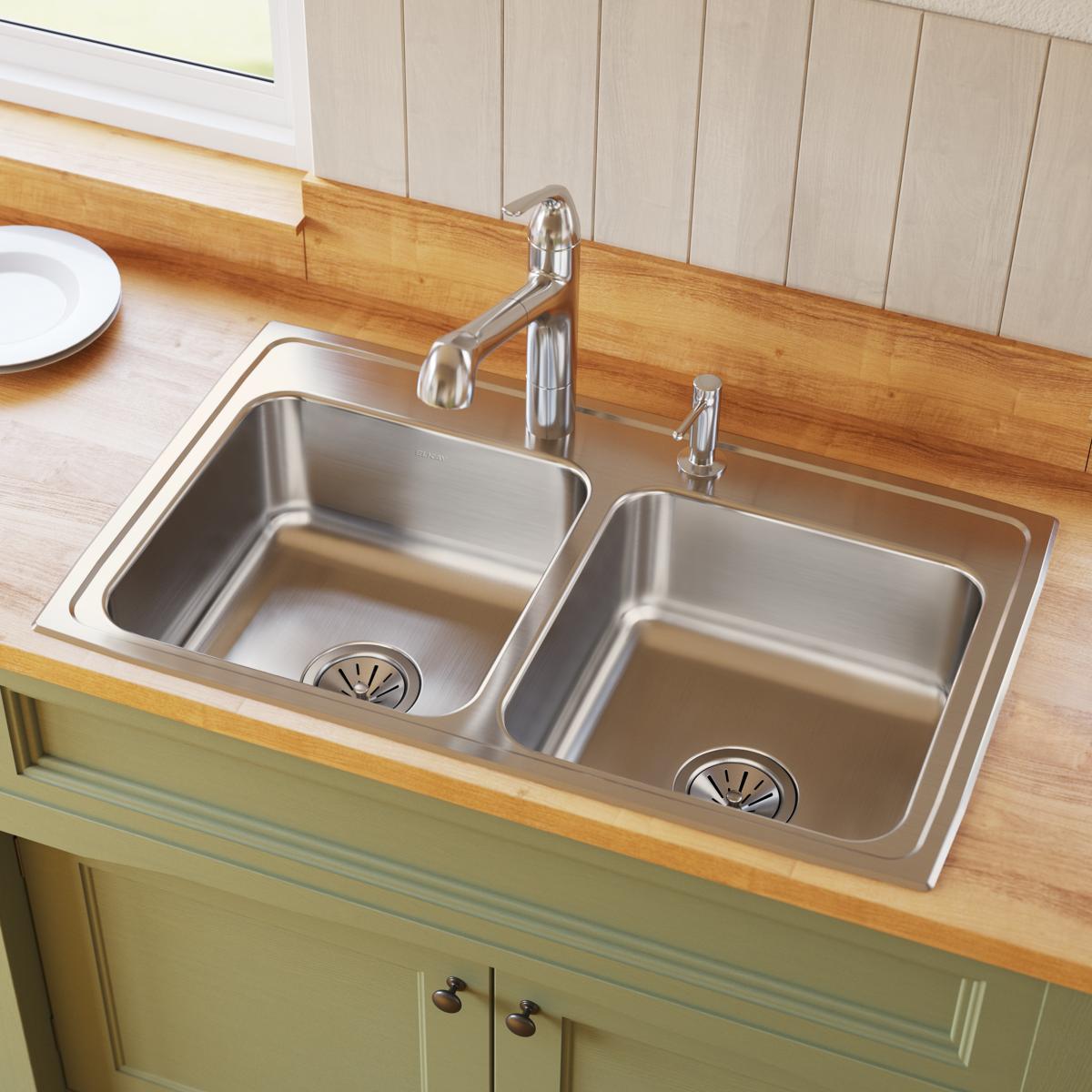 Elkay Lustertone Classic Stainless Steel 33" x 19-1/2" x 7-5/8", 4-Hole Equal Double Bowl Drop-in Sink LR33194