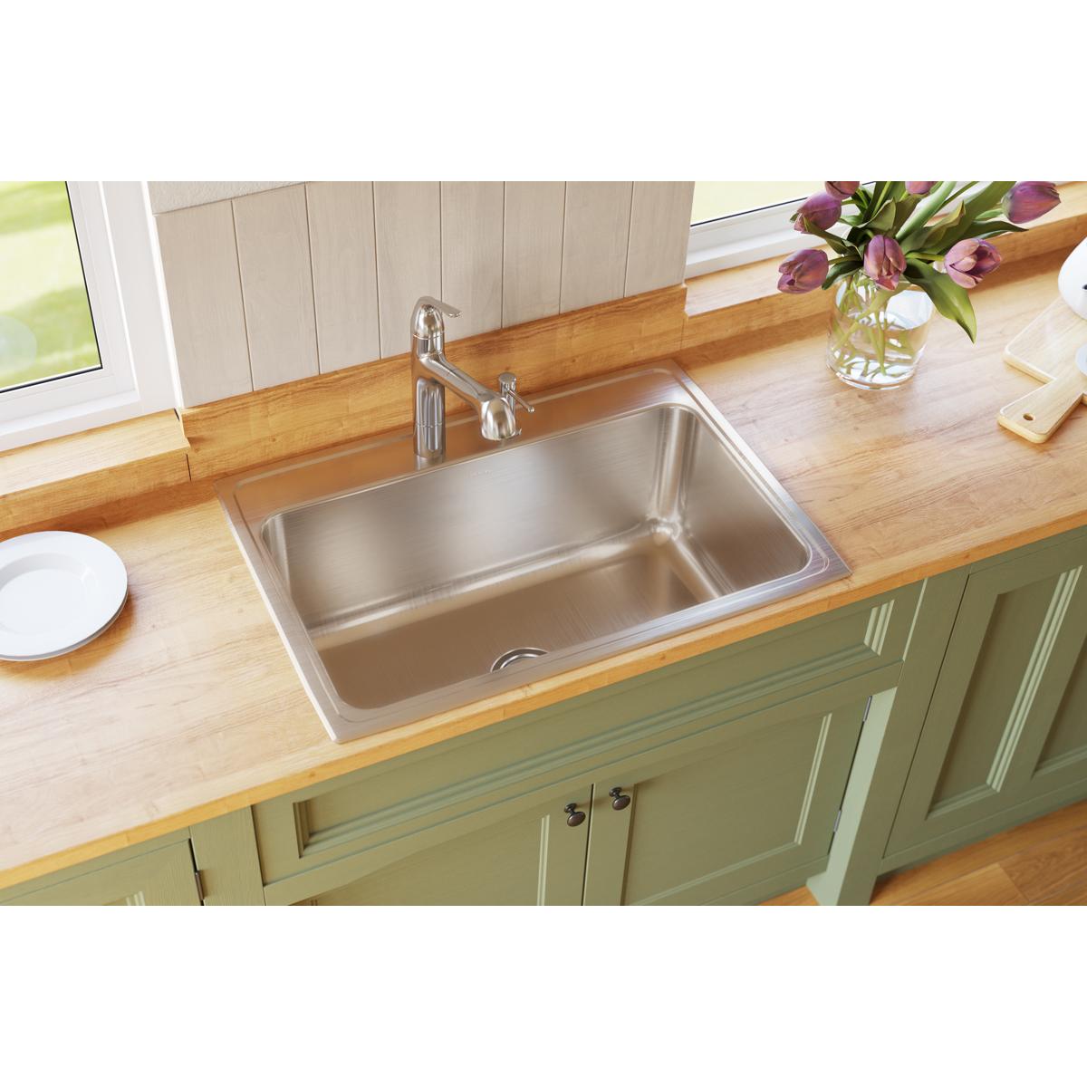 Elkay Lustertone Classic Stainless Steel 31" x 22" x 11-5/8", 4-Hole Single Bowl Drop-in Sink DLR3122124