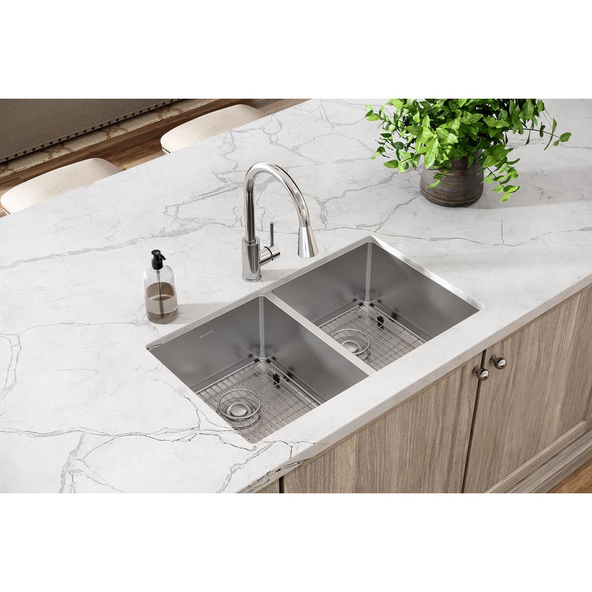 Elkay Crosstown 18 Gauge Stainless Steel 31-1/2" x 18-1/2" x 9" Equal Double Bowl Undermount Sink Kit ECTRU31179TC
