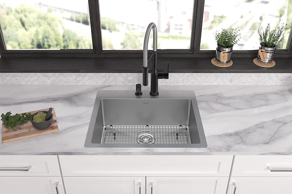 Elkay Crosstown 18 Gauge Stainless Steel 25" x 22" x 9" 2-Hole Single Bowl Dual Mount Sink Kit ECTSR25229TBG2