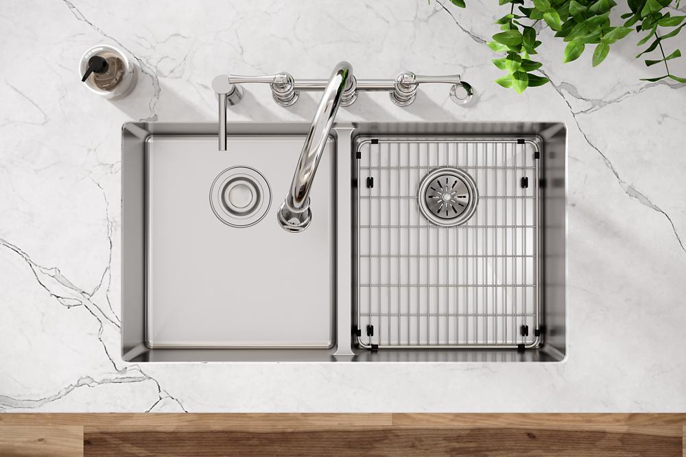 Elkay Crosstown 18 Gauge Stainless Steel 33" x 22" x 9" 5-Hole Equal Double Bowl Dual Mount Sink Kit with Aqua Divide ECTSRA33229TBG5
