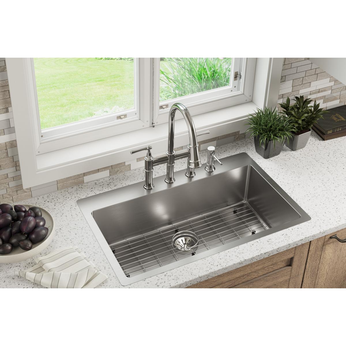 Elkay Crosstown 18 Gauge Stainless Steel 33" x 22" x 9" 2-Hole Single Bowl Dual Mount Sink Kit ECTSRS33229TBG2