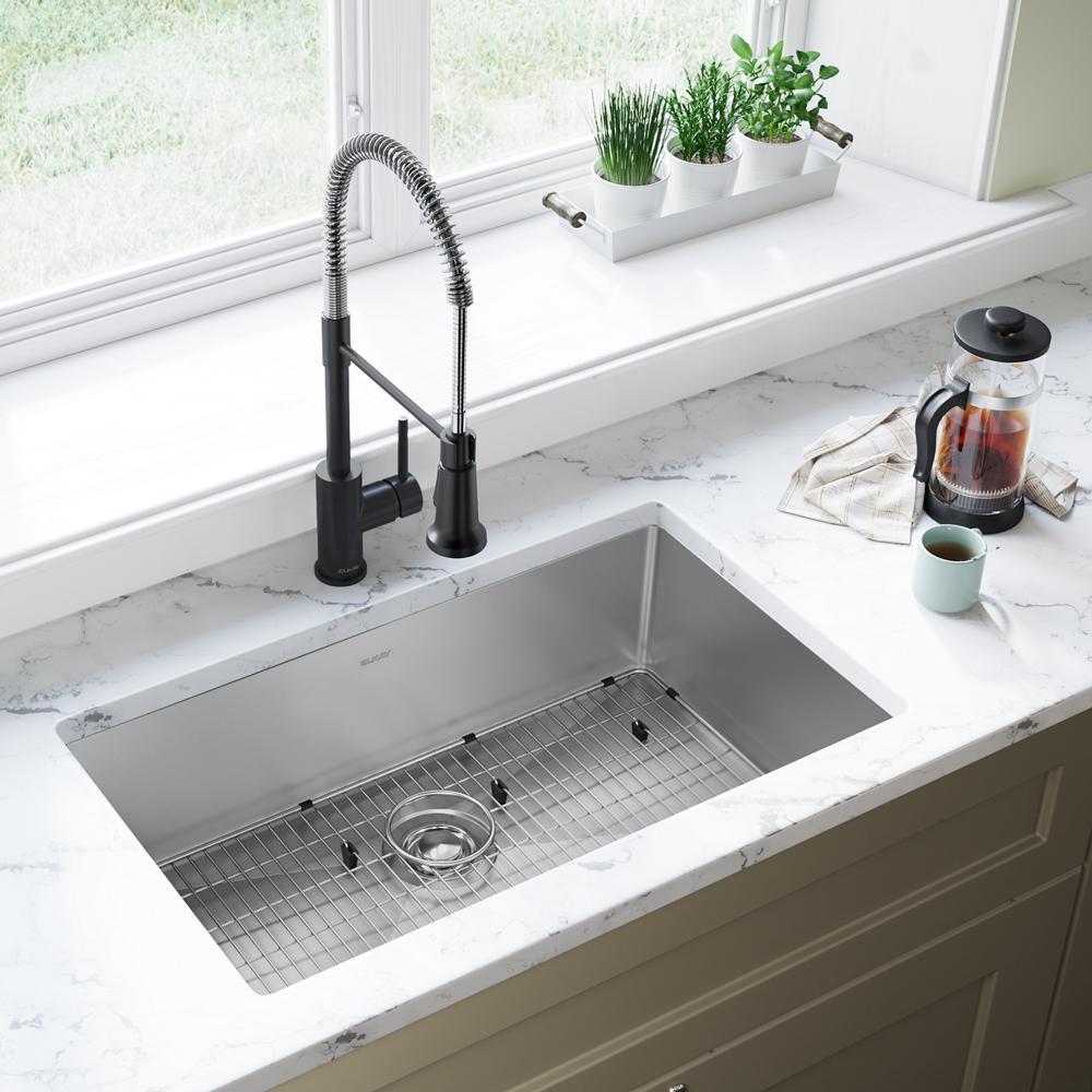 Elkay Crosstown 16 Gauge Stainless Steel 30-1/2" x 18-1/2" x 8" Single Bowl Undermount Sink Kit EFRU2816TC