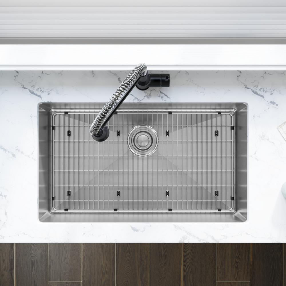 Elkay Crosstown 16 Gauge Stainless Steel 30-1/2" x 18-1/2" x 8" Single Bowl Undermount Sink Kit EFRU2816TC