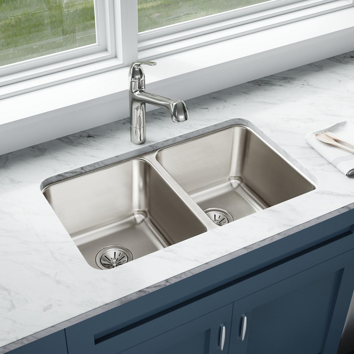 Elkay Lustertone Classic Stainless Steel 30-3/4" x 18-1/2" x 10", Equal Double Bowl Undermount Sink ELUH311810