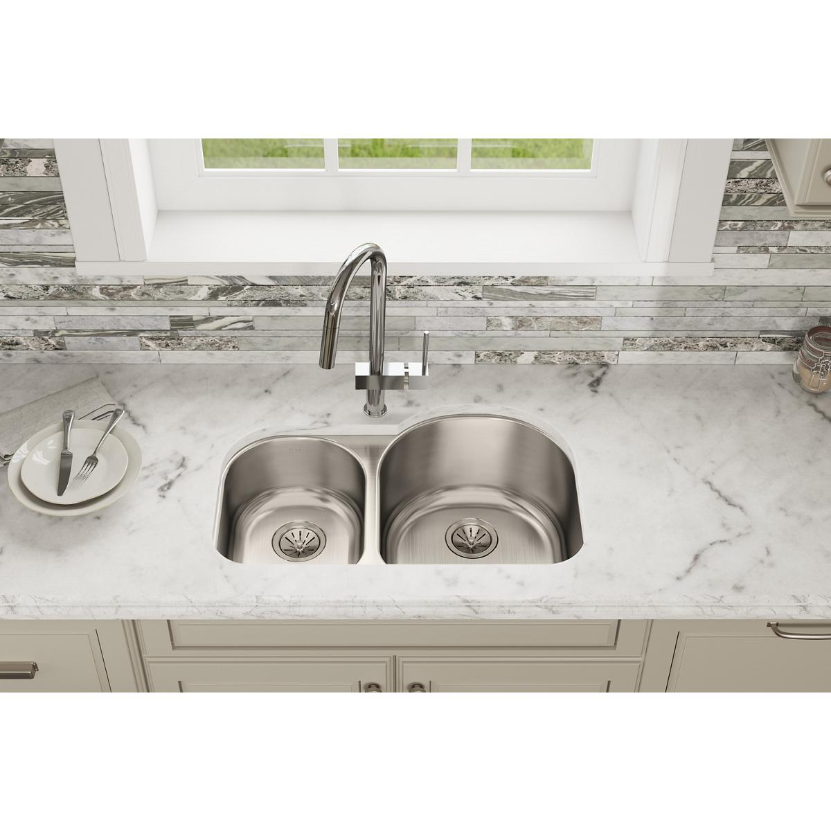 Elkay Lustertone Classic Stainless Steel 31-1/4" x 20" x 10", Offset 40/60 Double Bowl Undermount Sink ELUH311910L