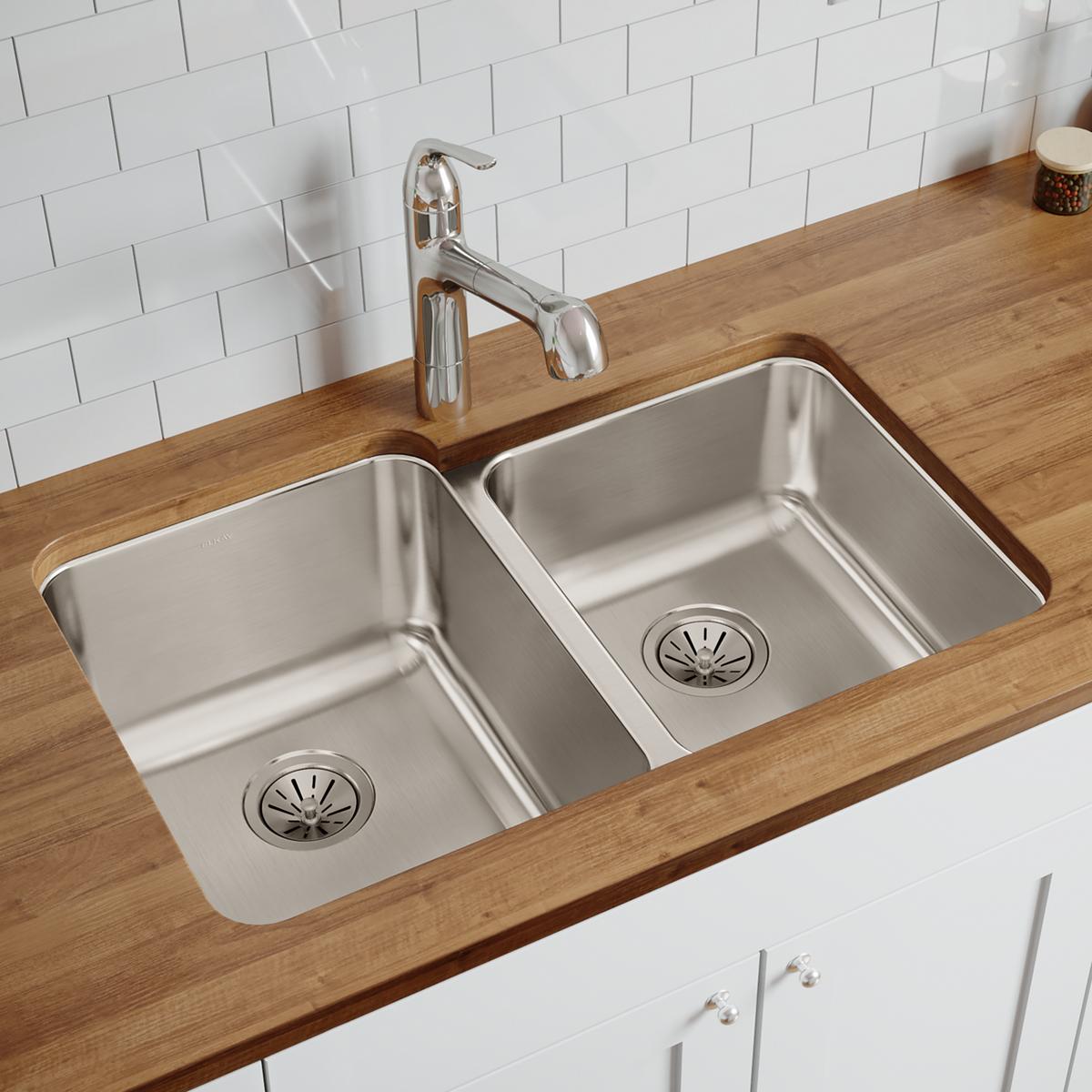 Elkay Lustertone Classic Stainless Steel 31-1/4" x 20-1/2" x 9-7/8", Offset Double Bowl Undermount Sink ELUH3120R