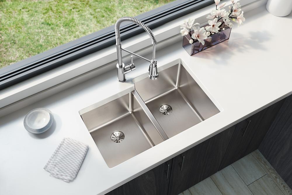 Elkay Lustertone Iconix kitchen sink, Luminous Satin ELUHH3120LTPD