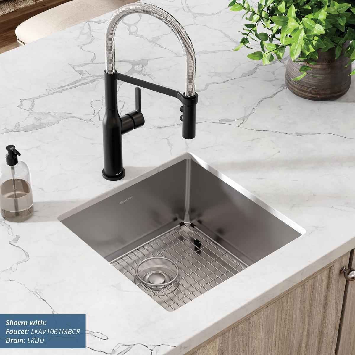 Elkay Crosstown 18 Gauge Stainless Steel 18-1/2" x 18-1/2" x 9" Single Bowl Undermount Sink Kit ECTRU17179TC